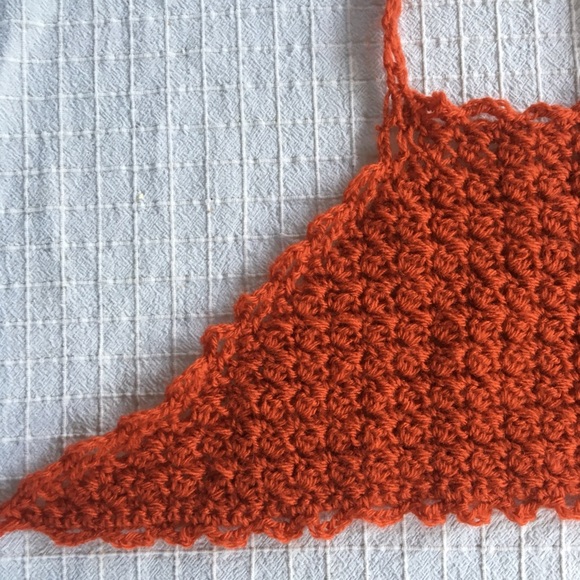 Crochet crop top - Picture 2 of 3
